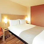 Ibis Ornano Montmartre Nord 18eme Paris
