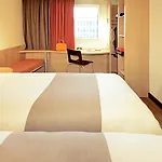 Ibis Ornano Montmartre Nord 18eme Hotel