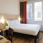Ibis Ornano Montmartre Nord 18eme 3* Paris