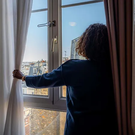 Ibis Ornano Montmartre Nord 18ème 3*