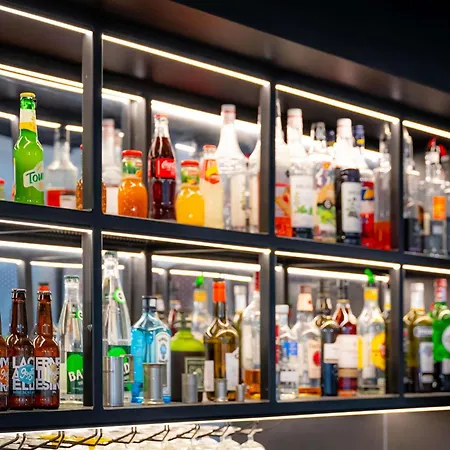 Ibis Ornano Montmartre Nord 18ème 3* Parigi