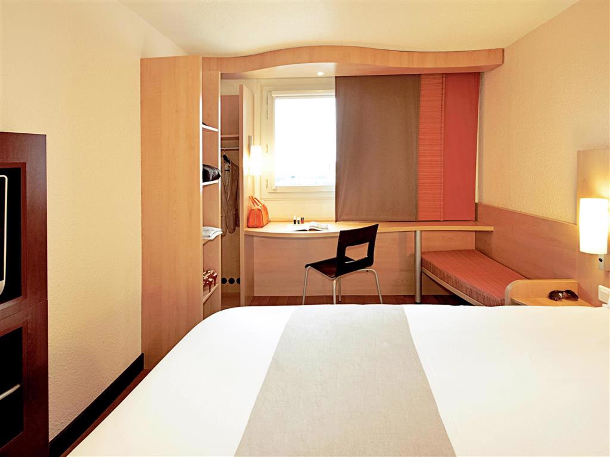 Ibis Ornano Montmartre Nord 18ème Hotel Parigi