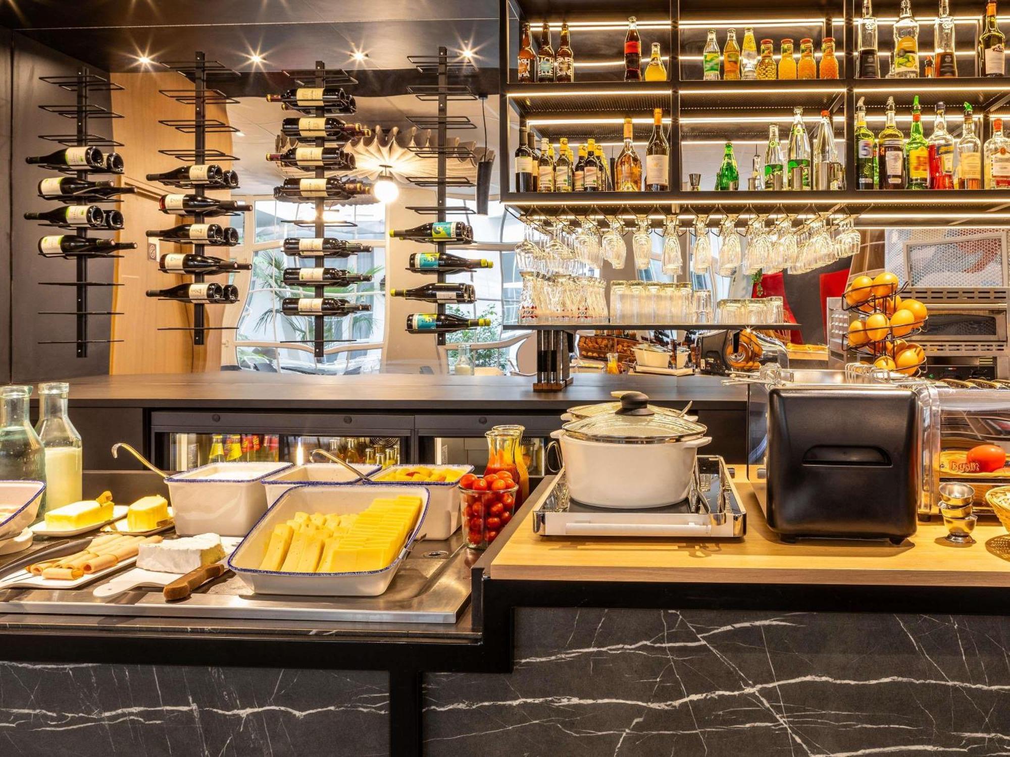 Hotel Ibis Ornano Montmartre Nord 18eme Paris