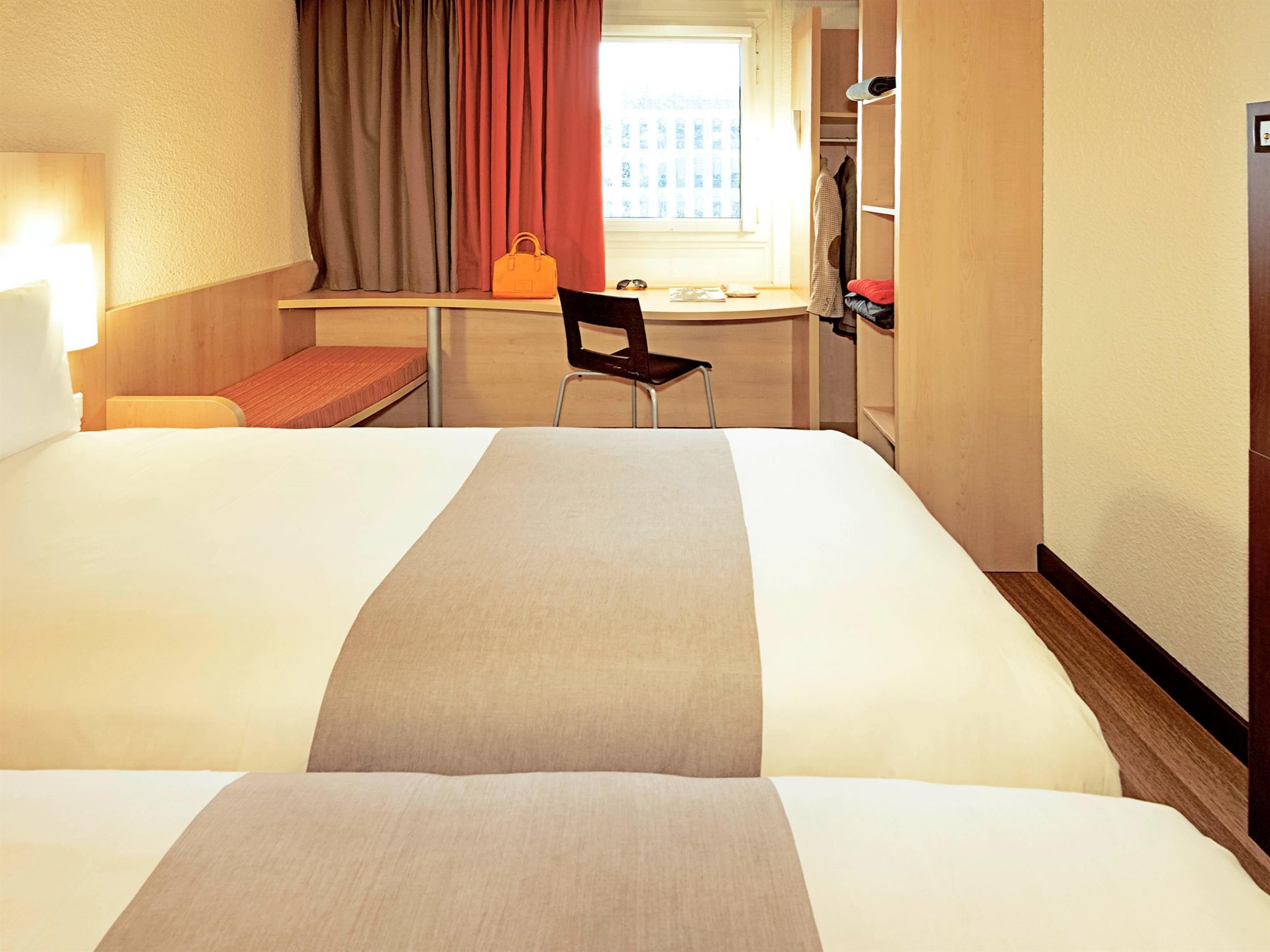 Ibis Ornano Montmartre Nord 18ème Hotel