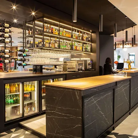 Ibis Ornano Montmartre Nord 18ème Hotel